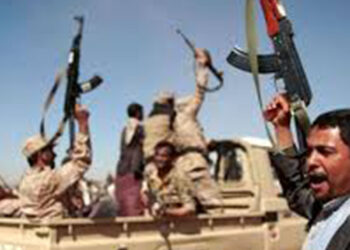 مركز دراسات: تصعيد عصابة الحوثي في البحر الأحمر ينسف جهود عملية السلام في اليمن