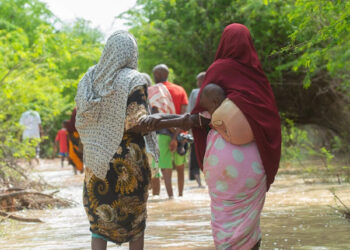 الفيضانات الشديدة تطال عشرات الآلاف من اللاجئين والنازحين في القرن الإفريقي