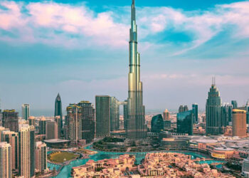 الإمارات.. قطاع السياحة سيشكل 12% من الاقتصاد في 2024